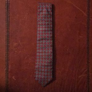 HASTINGS BAY Tie in Red and Blue